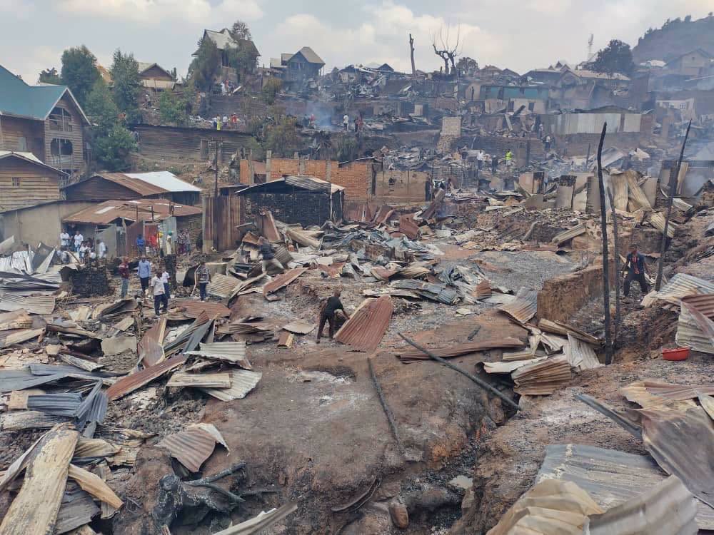 Deux écoles primaires et environ 300 maisons dans le quartier de Chimpunda, à Bukavu