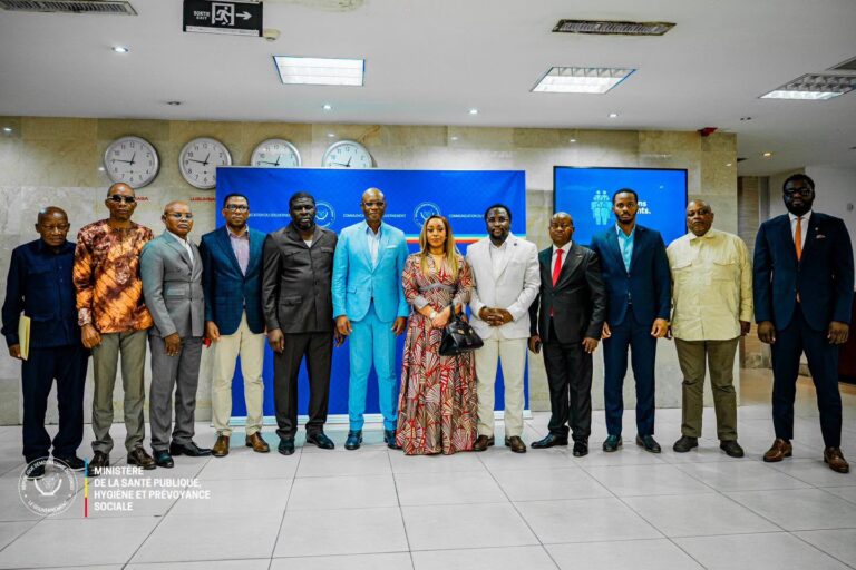 le ministre Samuel Roger Kamba reçoit le caucus des députés du Sud-Ubangi